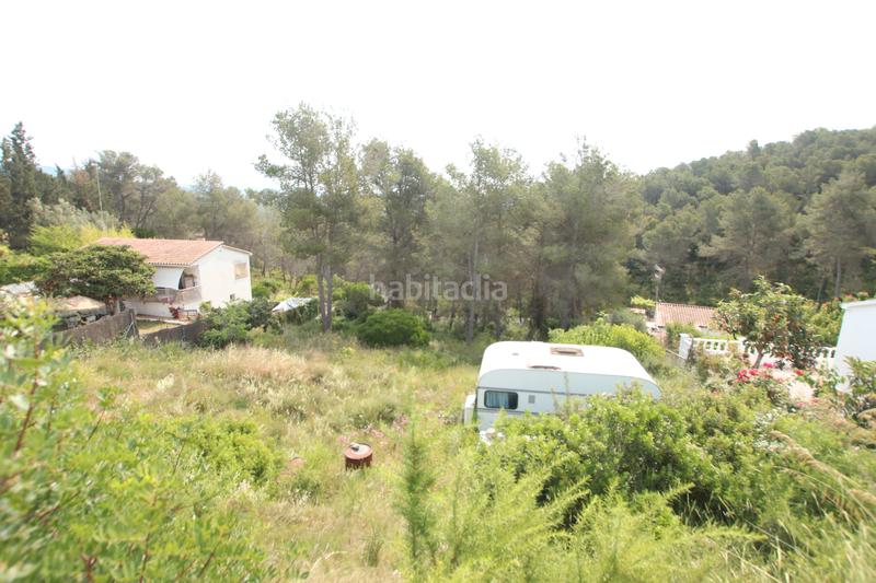 Foto cff73efa-ed28-4a7b-8b86-6b71f087a549. Terreno residencial en carrer el ginebre 4 zona tranquila a 10 minutos del centro en Sant Pere de Ribes