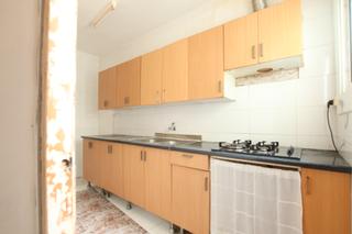 Piso  Carrer de josep pers i ricart. Piso con muchas posibilidades