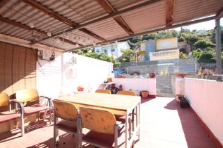 Casa a Carrer devesa de girona 108. Casa acogedora con vistas espectaculares