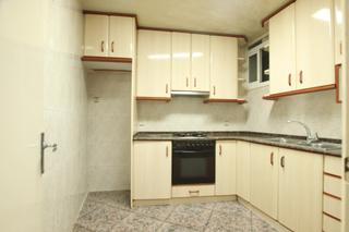 Planta baja en Carrer iberia 12. Planta baja independiente con patio Planta baja en Carrer iberia 12. Planta baja independiente con patio