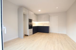 Casa  Carrer de cabrera. Casa con entrada independiente y toda reformada