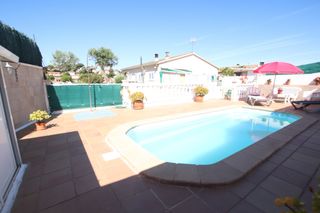 Casa en Valldemar-Montmar. Casa ideal para difrutar todo el año semi-nueva