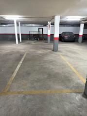 Aparcament cotxe  Carrer santiago rusiñol. Parte alta pueblo