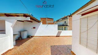 Maison dans Avinguda Catalunya. Casa con garaje y terraza en el centro de palamos..