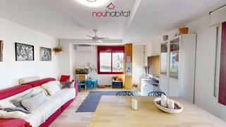 Maison jumelée à Centre. Casa esquinera con encanto y tranquilidad en el corazón de palam