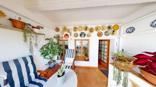 Maison jumelée à Centre. Casa de pueblo en zona hospital...