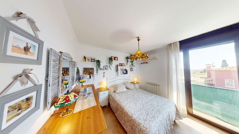 Foto 8c261164-1586-4ee5-b28f-3bc7875ff9cc. Semi detached house with heating parking in Vall-llobrega
