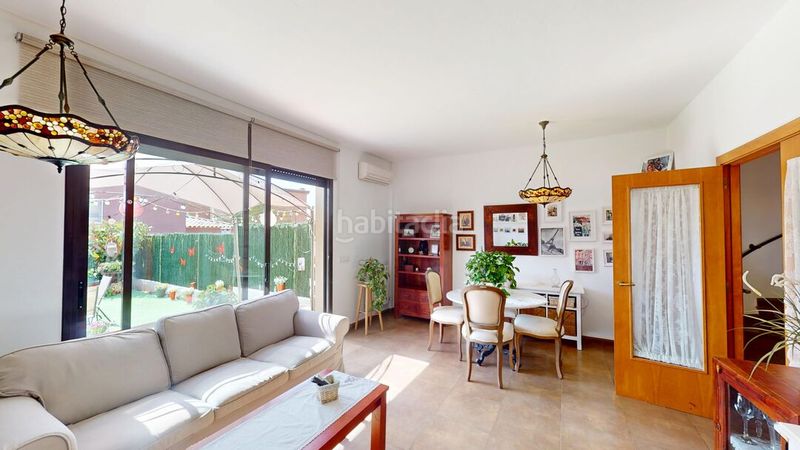 Foto b8d9cf2e-5e95-4eef-b2c8-1b39de10a347. Semi detached house with heating parking in Vall-llobrega