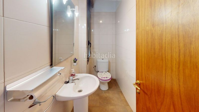 Foto c60ca612-ac98-4062-a1f6-3106a35a1355. Semi detached house with heating parking in Vall-llobrega