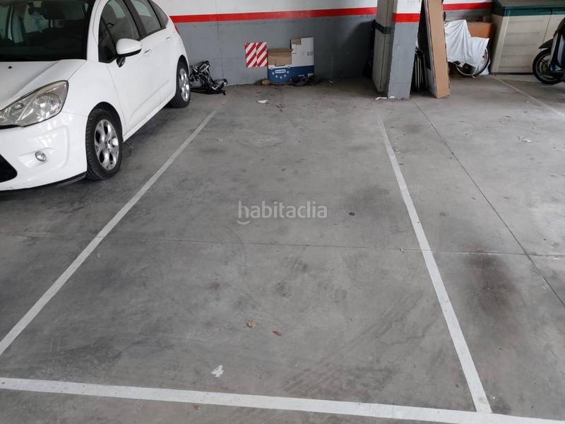 Foto 4868a0ca-6f36-4eff-be8a-f5a800e16bc2. Aparcament cotxe a Els Pavos Blanes