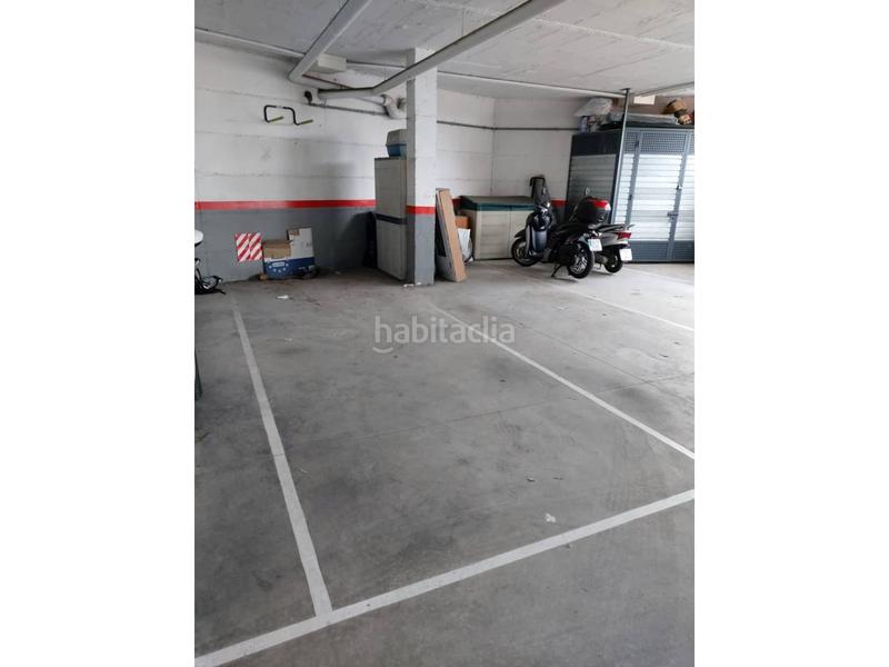 Foto 5f4bd646-6c7b-49a6-a83a-88bb5e032e87. Aparcament cotxe a Els Pavos Blanes
