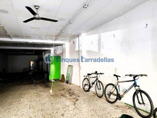 Locale commerciale in Els Pins
