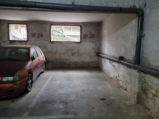 Alquiler Parking coche en Els Pins. Garaje en venta en la plantera