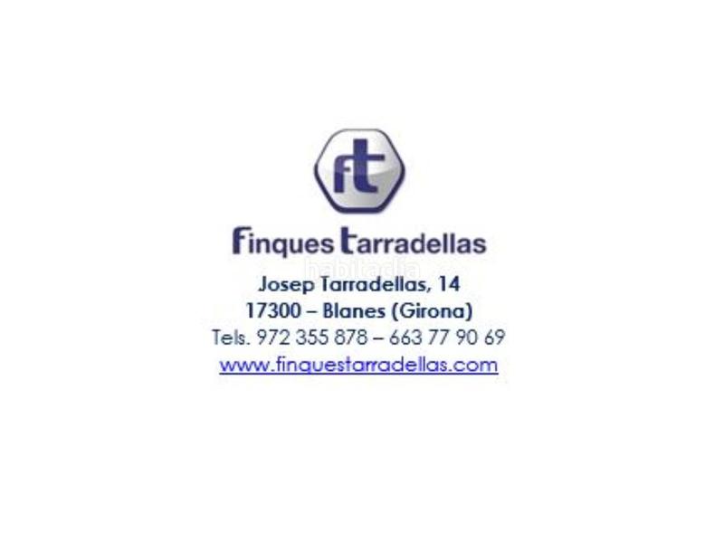 Foto 650a6392-99b1-44ef-a47b-3d6e16228e8e. Casa aparellada amb aparcament a Mont Ferrant-Joan Carles I Blanes