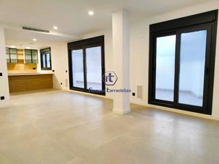 Casa aparellada a Mont Ferrant-Joan Carles I. Casa en venta en la pedrera