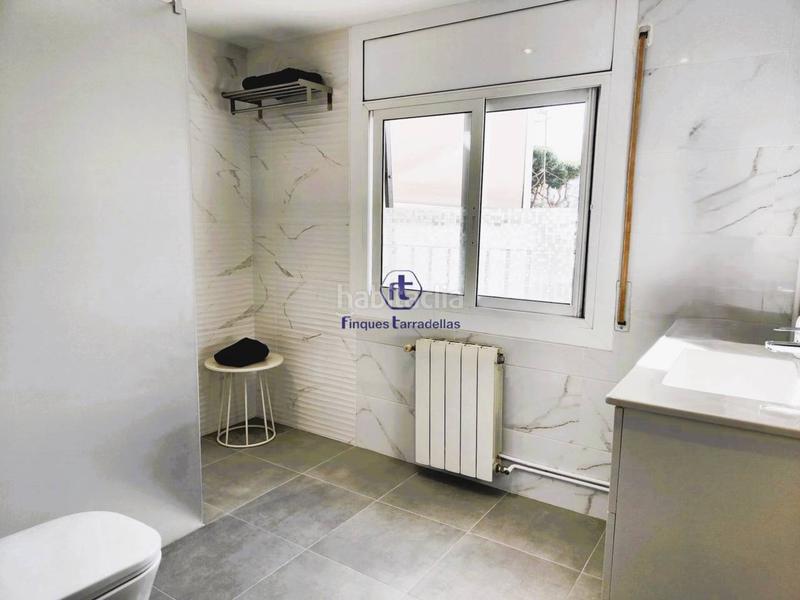 Foto e6d026ff-dcf1-462a-bd54-018ea5d0c4f1. Reihenhaus mit heizung in Els Pins Blanes