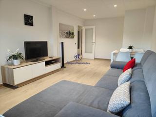 Piso en Els Pins. Venta de piso en els pins