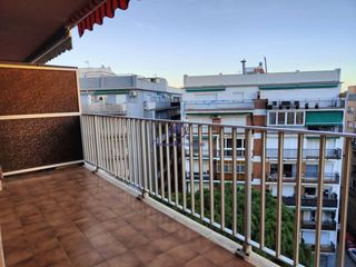Etagenwohnung in Els Pins. Venta de piso en els pins