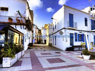 Estudi a Centre. Estudio en venta pegado al mar, en centrecasc antic