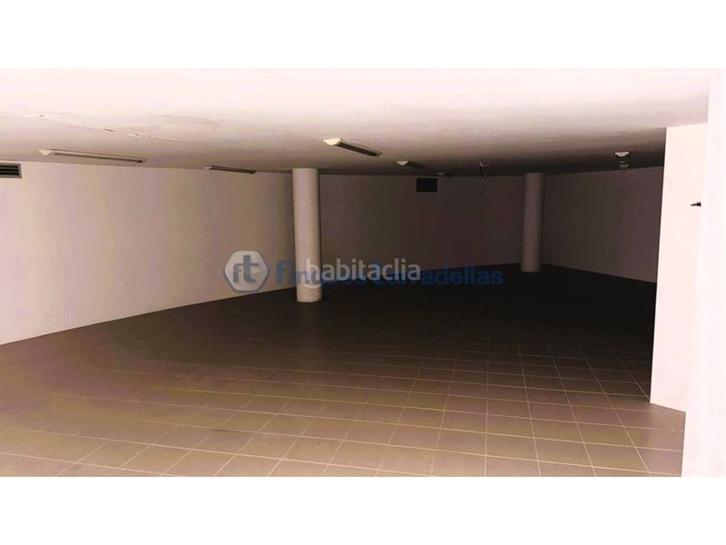 Foto 082afa38-cf6a-439a-a97a-558a7ab7905b. Lloguer local comercial a Centre Blanes