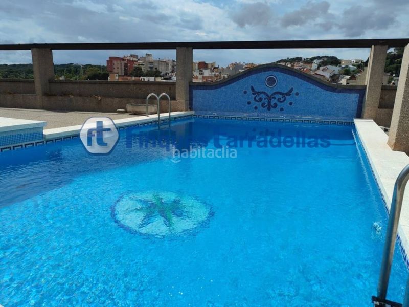 Foto d5bfb816-67b7-43fd-badc-c77899370d96. Pis amb calefacció aparcament piscina a Mont Ferrant-Joan Carles I Blanes
