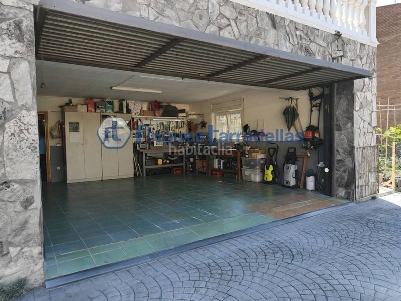 Foto 07b06c20-5968-429c-9543-9cd58c7e076c. Casa amb calefacció aparcament piscina a residencial Blanes - vistamar Blanes