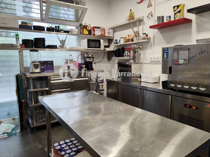 Foto c56ed5f6-19ce-4ab4-ae78-588700787b64. Traspàs local comercial a Els Pins Blanes