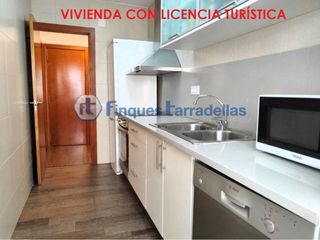 Appartamento in Els Pins. Piso en venta en la plantera con licencia turística
