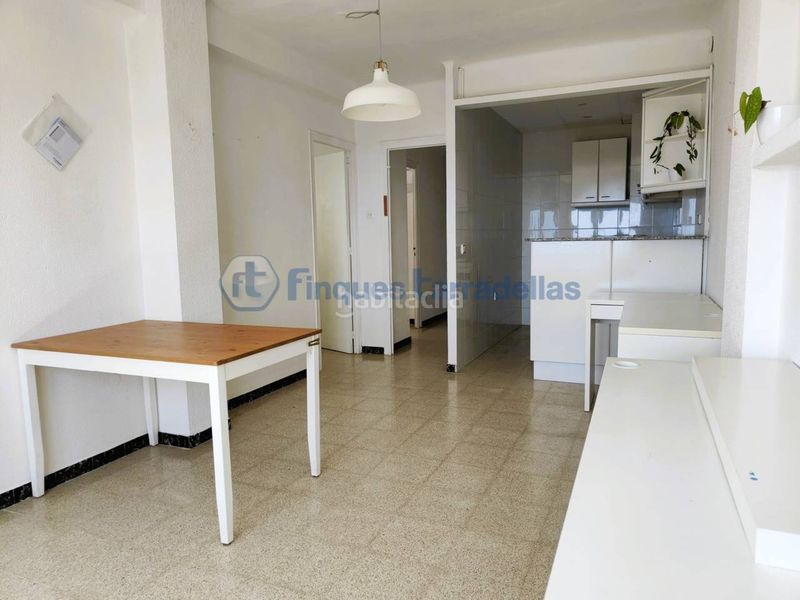 Foto 33cf6f39-9985-44c5-98c6-08b8103998c2. Pis a Els Pins Blanes