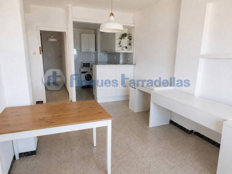 Foto e4d4bd64-aaab-400a-8bf1-6655105d15eb. Pis a Els Pins Blanes