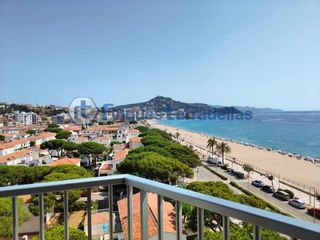 Pis a Els Pins. Venta de piso en el passeig de sabanell de blanes