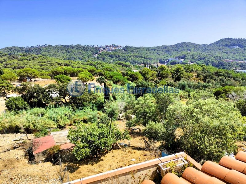 Foto 123653ef-4650-4e9d-b51d-a6879e4a26c4. Casa amb aparcament a Mont Ferrant-Joan Carles I Blanes