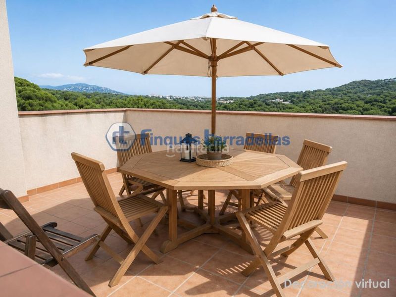 Foto 187fd272-ef9e-44a1-8a5d-e4cf73fa8b9f. Casa amb aparcament a Mont Ferrant-Joan Carles I Blanes
