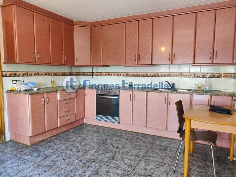 Foto 1dbe4398-56fb-4b9d-800f-f1f7c676c1bb. Casa amb aparcament a Mont Ferrant-Joan Carles I Blanes