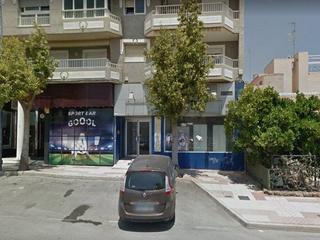 Local commercial  Avenida aviacin espaola. Excelente local comercial en san javier.