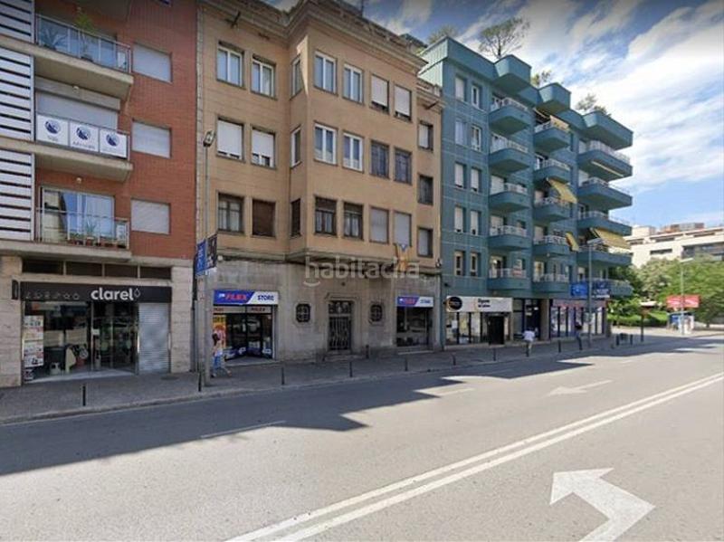 Foto 2b881808-44ed-474d-aed9-dba080f11106. Local comercial a carrer barcelona 34 a Eixample Nord Girona