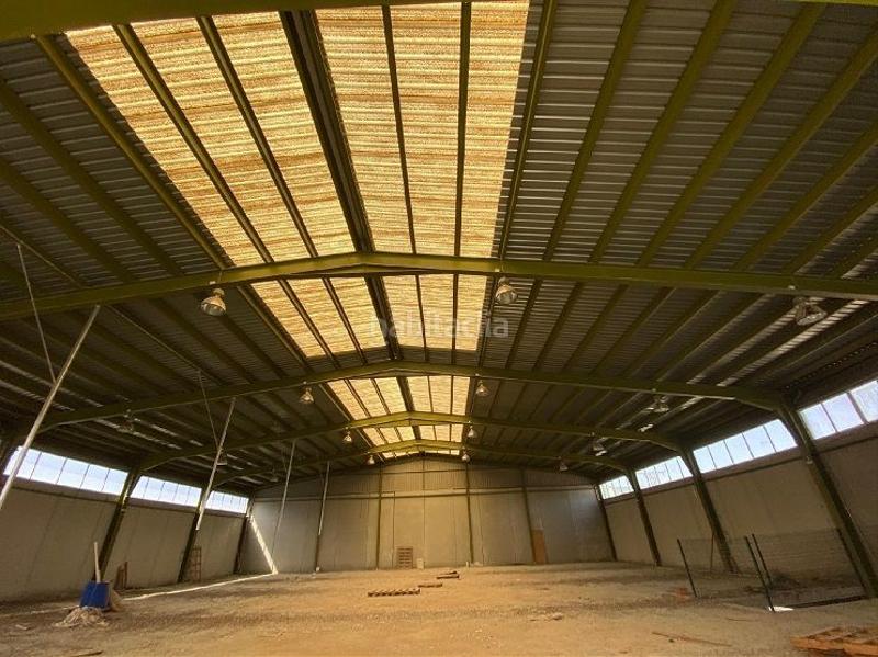 Foto 4e7b30d9-5f8f-4439-8b18-4c0242cb26fe. Bâtiment à usage industriel dans Jumilla