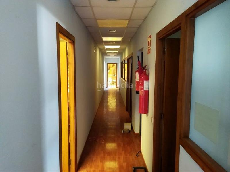 Foto 0fac72f5-d1ab-4166-8d4e-cf6b773e28fe. Fabrikhalle in Artés