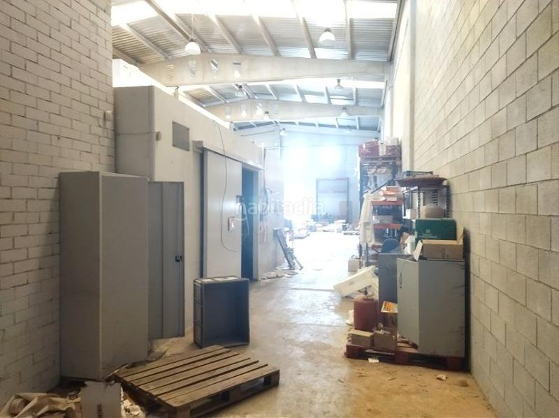 Foto 10356196-23c7-4bb3-8680-ec91759ba148. Fabrikhalle in Artés