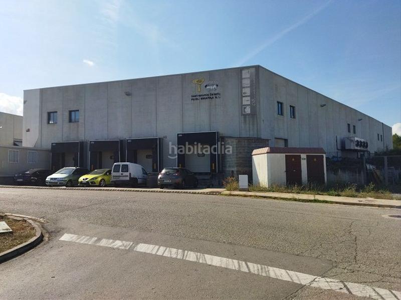 Foto 33b1424c-3323-4aff-8269-7f7386794210. Fabrikhalle in Artés