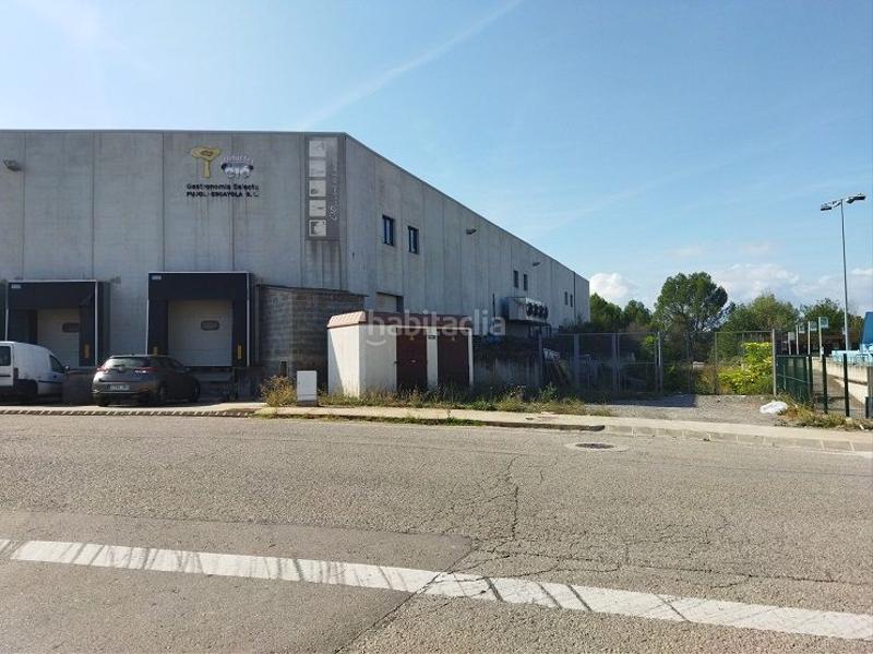 Foto 5f17a019-1b28-44e7-9079-daf109cb96c6. Fabrikhalle in Artés