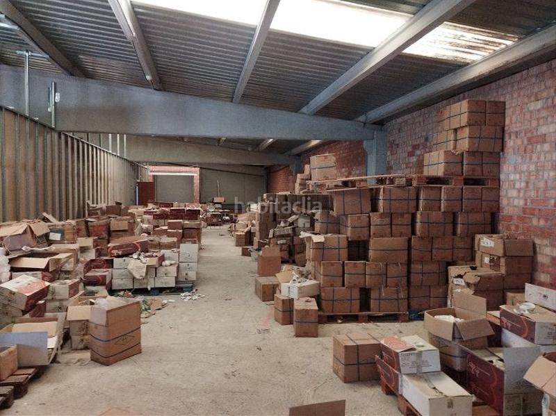 Foto dd925a76-c60e-4390-9590-e75d505d5892. Fabrikhalle in Artés