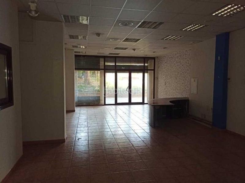 Foto a554f822-e19f-4bc5-b2c8-f113183b7304. Local commercial dans carrer can noguera 2 dans Nord Oest - Can Noguera Garriga (La)