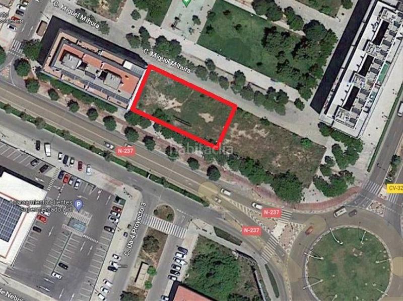 Foto 2cbddbf9-63e2-4b81-8632-0ce90b9ca2e0. Terreno residenziale in Avenida de Abril-9 de Octubre Sagunt