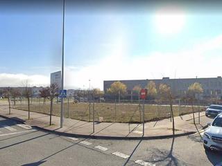 Wohngrundstück  Calle aizoáin. Suelo terciario de uso hotelero en zona industrial de ansoáin.