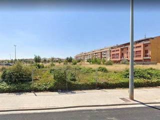 Terreny residencial  Avinguda de la constitució. Suelo urbano residencial en onda.