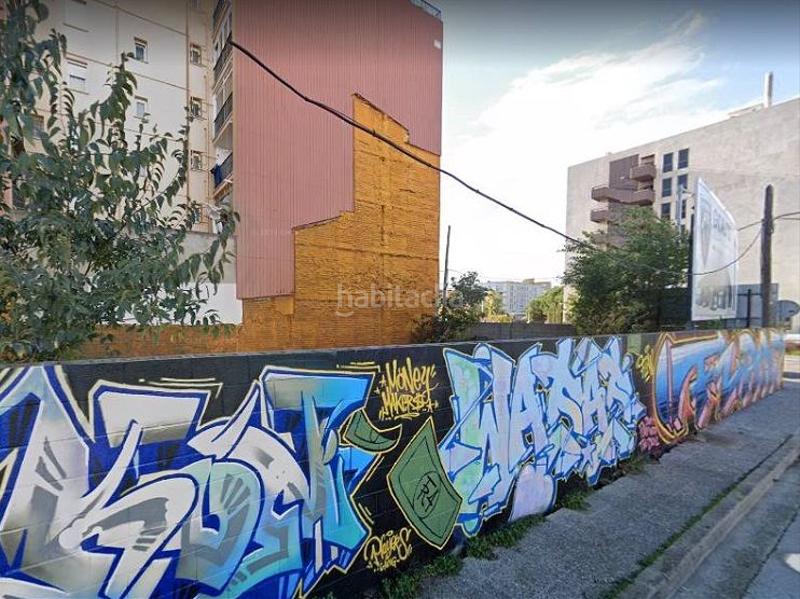 Foto cb7ed3e5-0d06-45c3-a5f0-420d5cac27df. Terreny residencial a carrer barcelona 113 a Eixample Sud-Migdia Girona