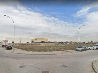 Gewerbliches Grundstück in Calle poseidón 11. Suelo industrial en pol. ind. r-2 en meco.