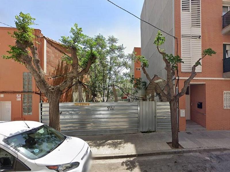 Foto e70d05ff-2390-48e3-9cf3-0d1086dce594. Terreno residenziale in carrer de l'ametller 17 in Esparreguera