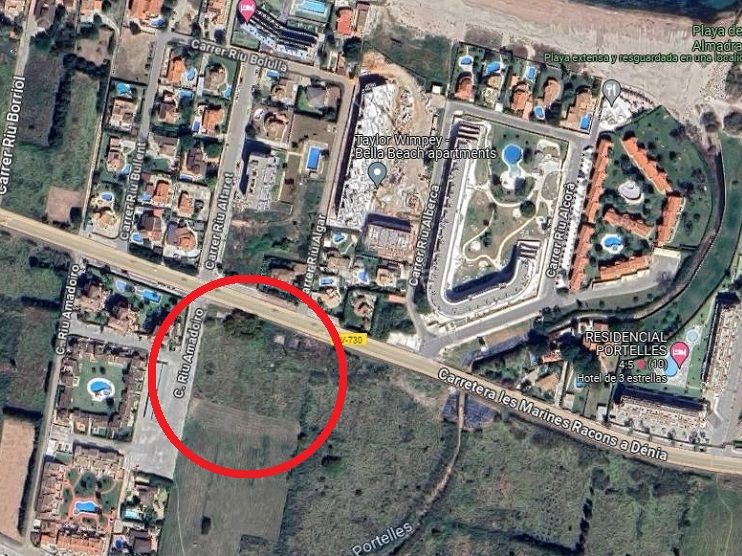 Foto b10f4ff7-35ab-4b68-994b-d5117129d2cb. Terreny residencial a carretera les marines racons a Dénia 144a a Dénia